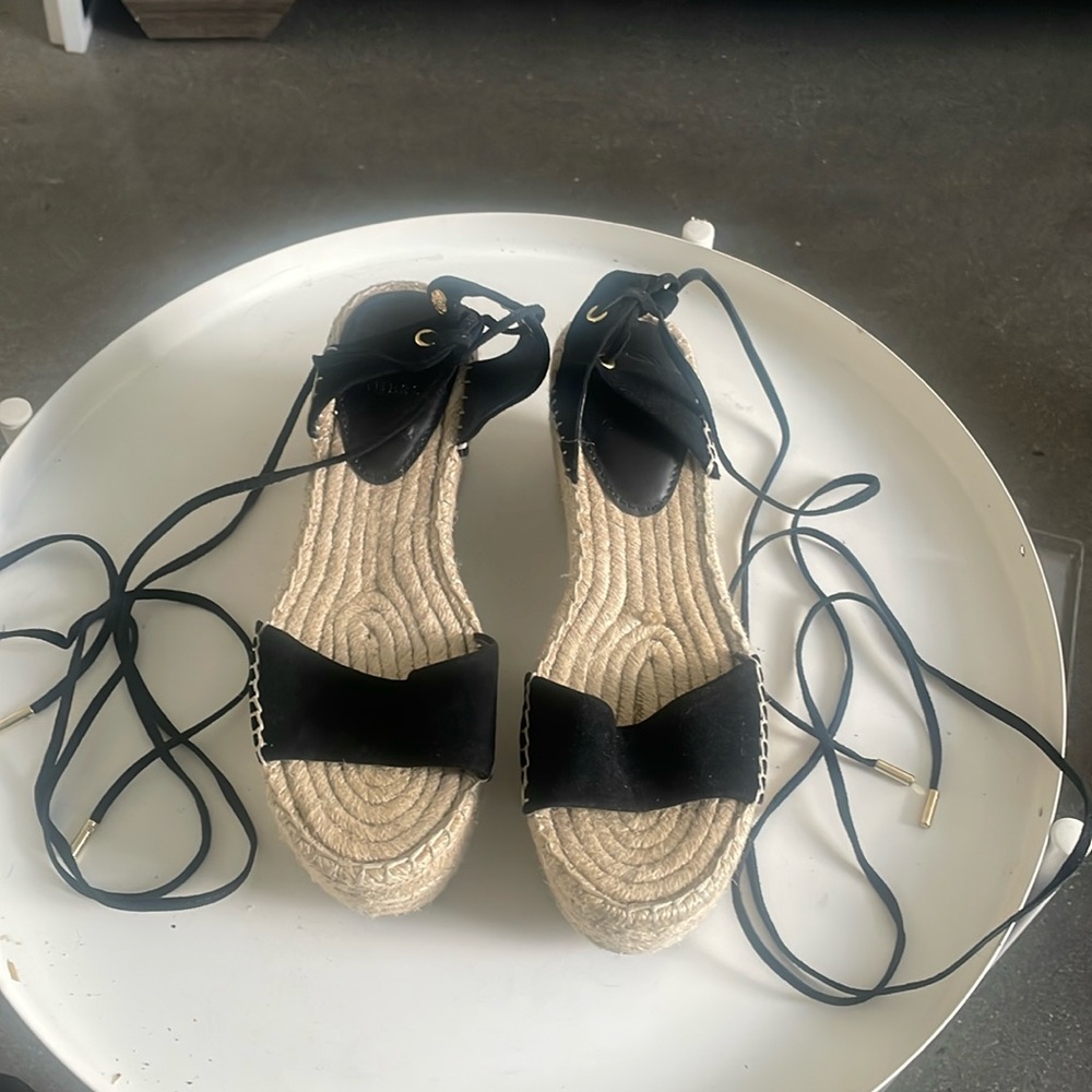 Guess EUC Ronisa Wedge Espadrille